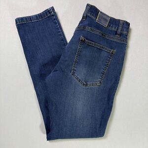 Mugsy Medium Wash Straight Denim Jeans Soft Stretch 30x30 2/$50
